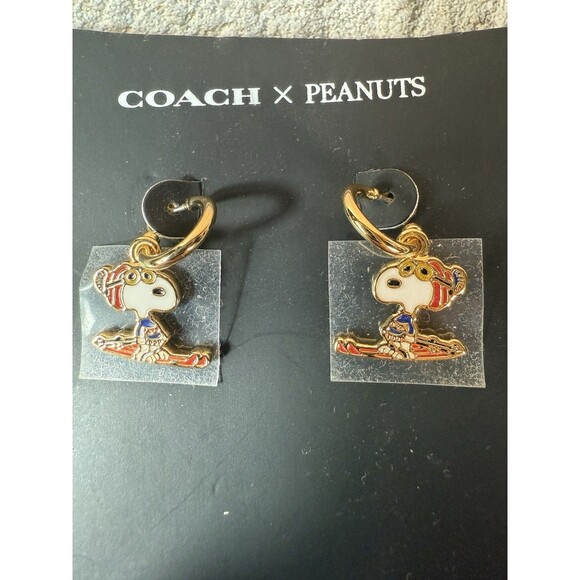 NWT Coach X Peanuts Snoopy Ski Huggie Earrings - Picture 4 of 8